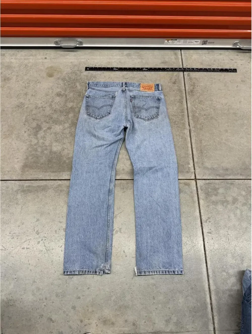 vintage levis 505 faded blue straight leg jeans size 33 x 32